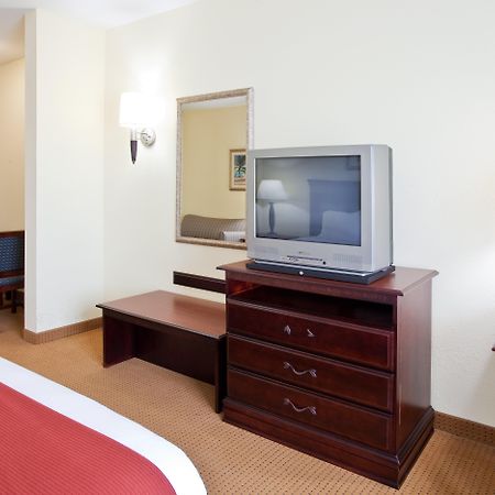 Holiday Inn Express Hotel & Suites Panama City-Tyndall Esterno foto
